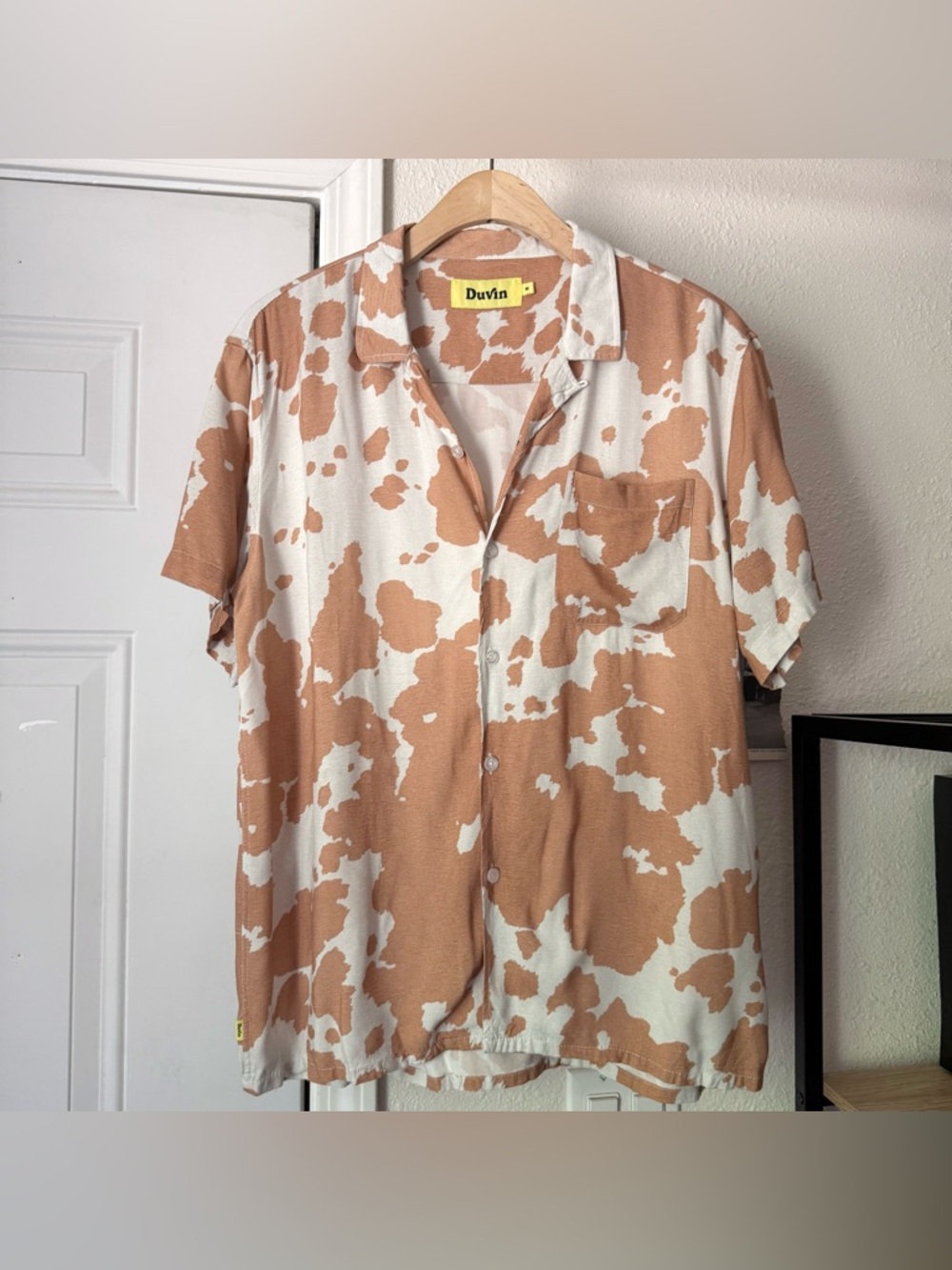 DUVIN tan peach white cow print camo short sleeve rayon button up shirt